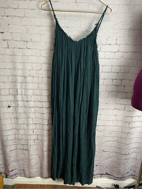 Urban Outfitters size small dark green wide leg romper